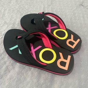 Roxy flip flops